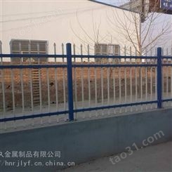 厂家三门峡工地围墙栅栏 铁护栏 方管围墙防护栏 锌钢铁艺护栏