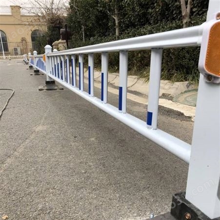 郑州商场护栏郑州道路护栏市政道路护栏道路护栏郑州安装
