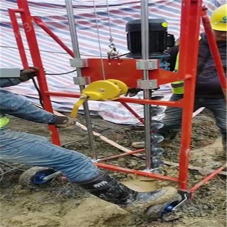 桩芯掏土机电动旋挖打入式预制桩   手动清理桩管桩泥土使用技巧