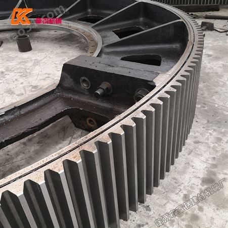 奎钢铸造加工2.6X13米矿渣球磨机大齿轮