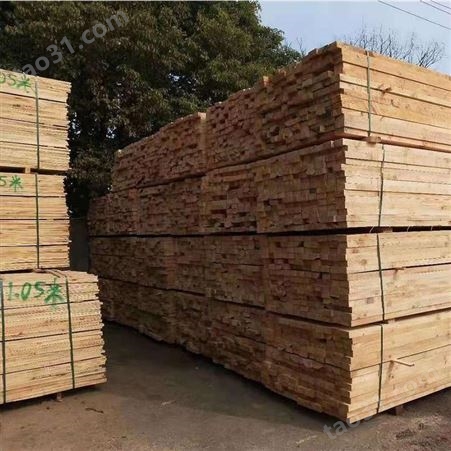 工程建筑方木规格齐全厂家自产自销 3x8建筑用木方批发呈果木业