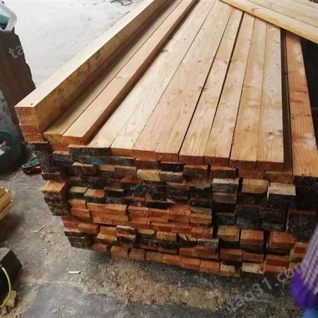 呈果木业工程建筑木方 铁杉松木方4x7木方加现货供应