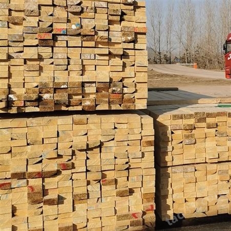 木材加工厂 呈果木业 10x10方木厂家 铁杉工地木方批发