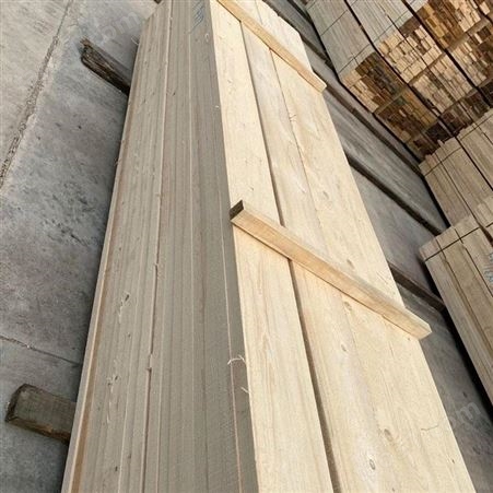 呈果木业 建筑工地木方 耐磨白松工程方木 建筑口料产地直销